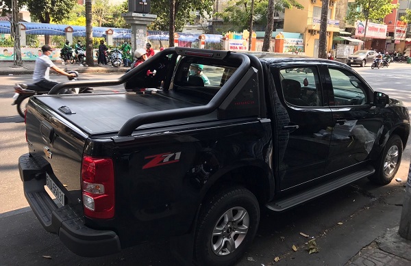 Nắp thùng cuộn Chevrolet Colorado hiệu Sport X4